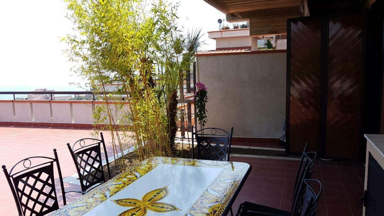 Elisa'S House Apartman Taormina Kültér fotó
