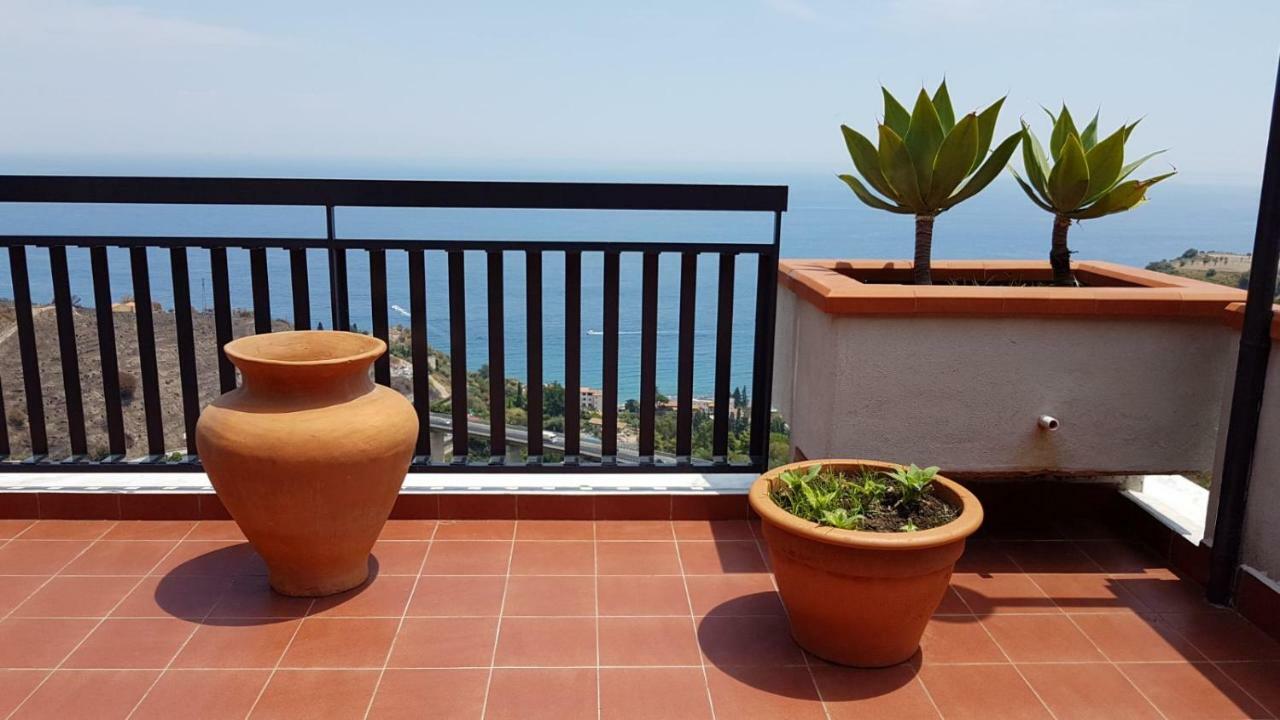 Elisa'S House Apartman Taormina Kültér fotó