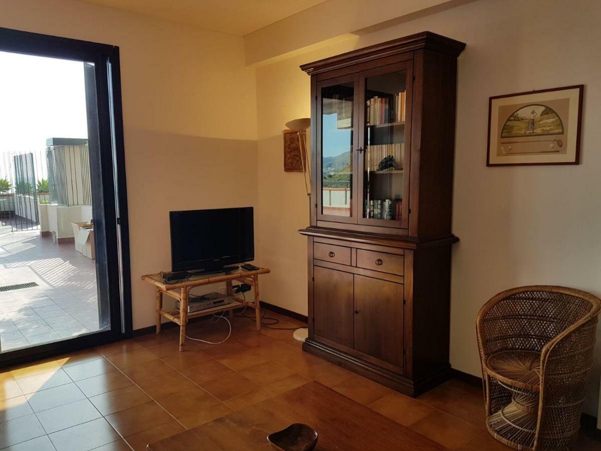 Elisa'S House Apartman Taormina Kültér fotó
